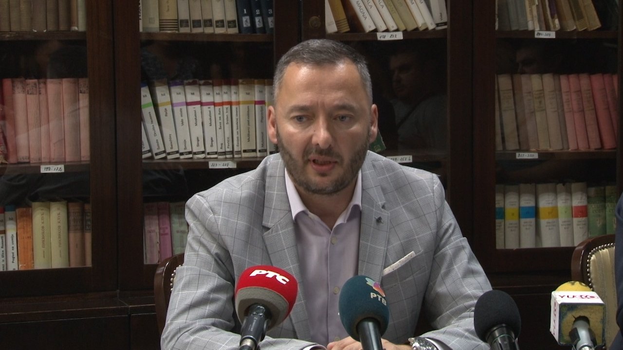 Вулетић најавио пронаталитетне мере Покрајинске владе