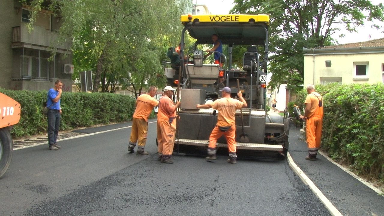 Наставља се асфалтирање- на реду Улица Ивана Зајца