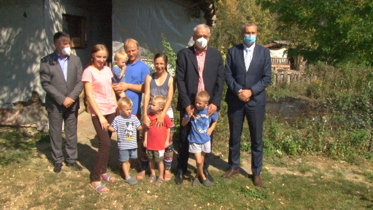 Градоначелник уручио помоћ породици Оп-Перц
