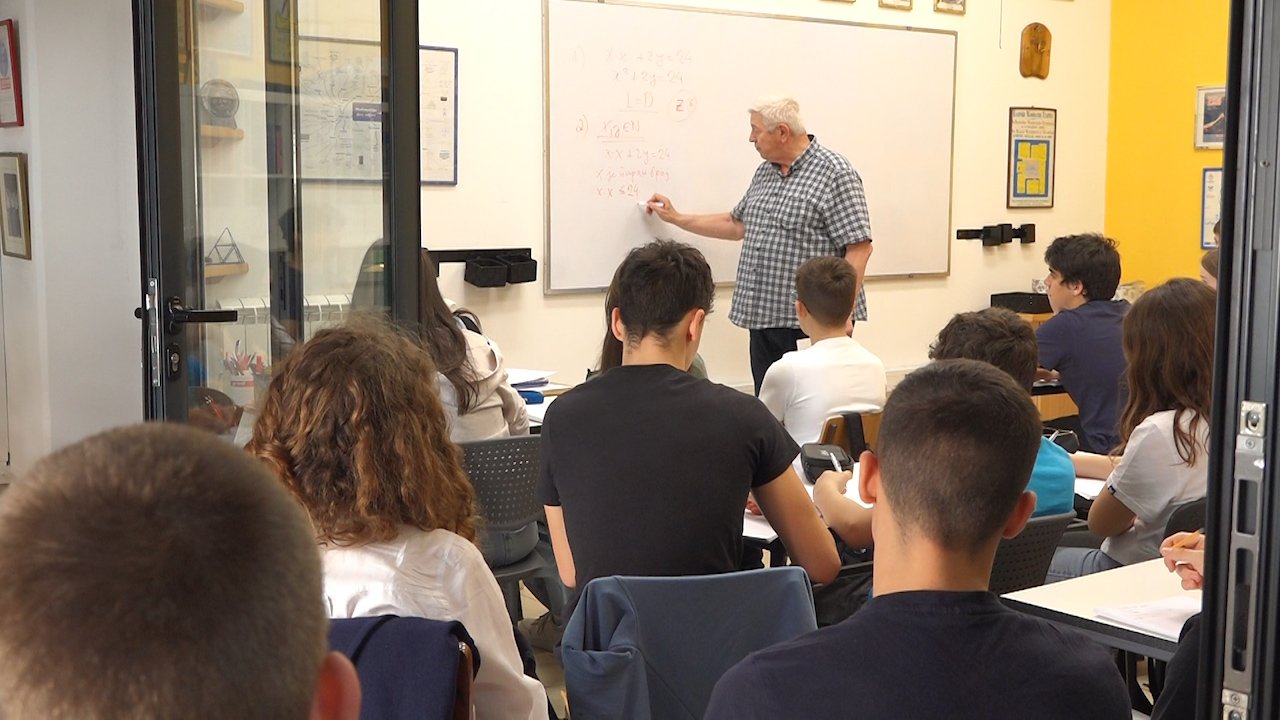 Професор др Војислав Андрић  одржао предавање у Математичкој школи „Гаусс”  