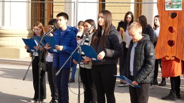Ученици ОШ „Матко Вуковић” хуманитарном акцијом обележили Дан примирја