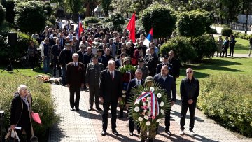Полагањем венаца обележен Дан победе над фашизмом 