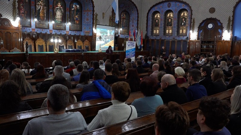 Додељене дипломе бившим студентима ВТШ-а