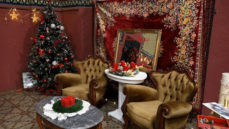 Изложба божићњака у Вестибилу Градске куће