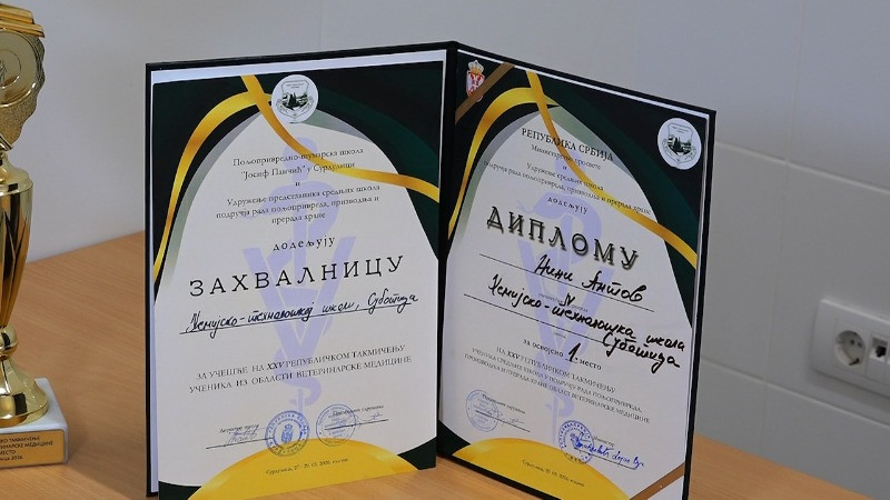 Нина Антов из Хемијско-технолошке школе прва на републичком такмичењу