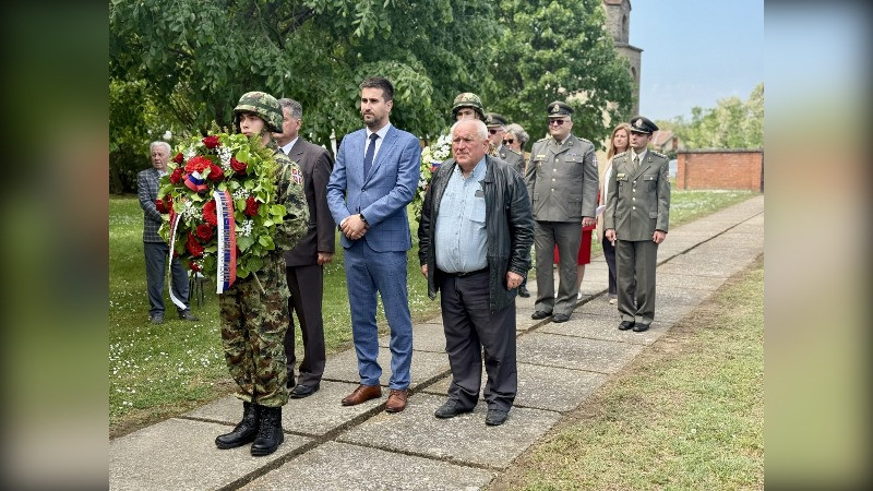 Полагањем венаца обележен Дан победе над фашизмом