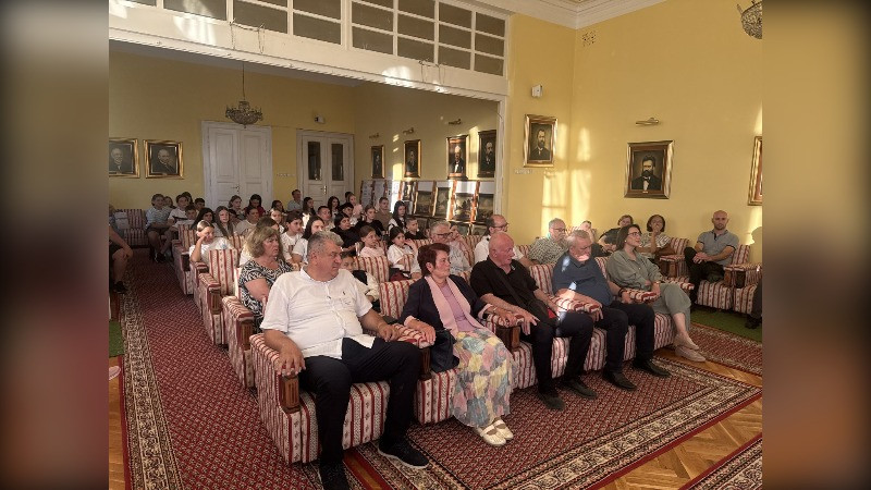 Свечано отворена манифестација „Ћирилица пише срцем“