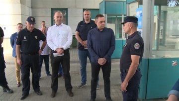 Вулин: „Информишите се пре одласка на рад у иностранство”