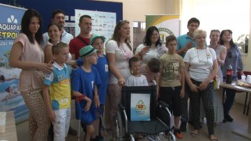 „Чепом до осмеха“ – Емеше Варга добила инвалидска колица 