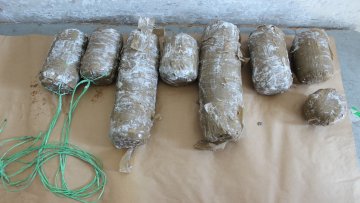 Спречен покушај кријумчарења 8 кг марихуане