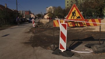 Запуштени простор у улици Јо Лајоша постаје паркинг