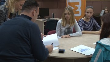 Суботички привредници стипендирају ђаке