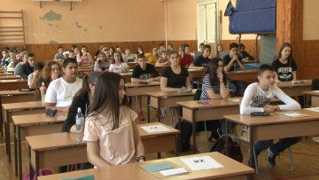 Суботички осмаци писали пробни завршни тест из математике