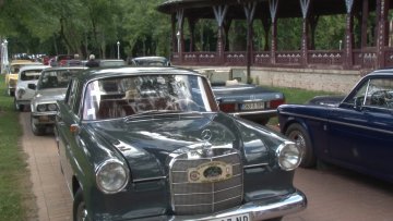 Празник за љубитеље времешних возила