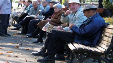 Сутра исплата једнократне помоћи пензионерима