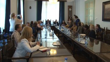 Корак више у укључивању деце миграната у образовни систем