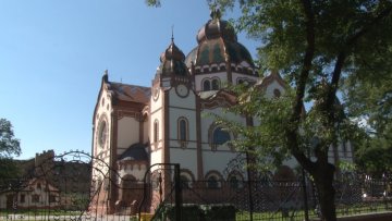 Синагога отворила врата за посетиоце