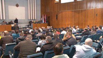 Пољопривредницима понуђено 4400 хектара државне земље