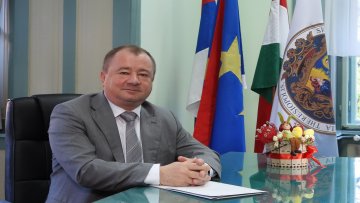 Васкршња честитка председника Скупштине града Тивадара Бунфорда