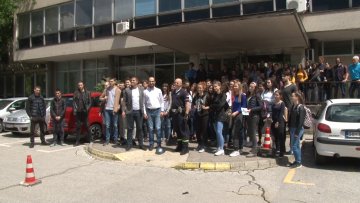 Безбедност младих за воланом