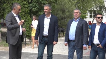 Покрајина улаже значајна средства у школске терене