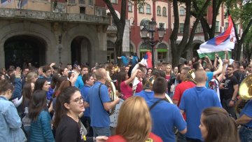 Матуранти прославили крај школе