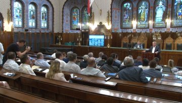 За Данила Киша сви, расправа око завршног рачуна