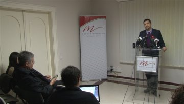 Корхец дао оставку на све функције у МП, задржао чланство