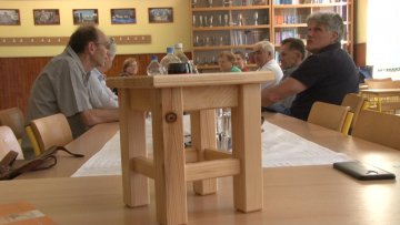 Прва генерација оператера за израду намештаја завршила школу