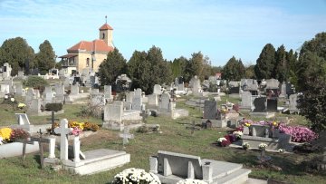 Гробља спремна и сређена за предстојеће празнике