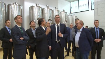 Председник Вучић обишао инвестиције које је помогла Мађарска