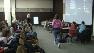 Кроз театар до боље социјалне инклузије и смањења вршњачког насиља