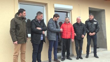 Породица Зуровац коначно у свом дому