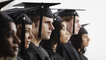 Почела исплата ученичких и студентских стипендија