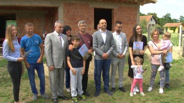 Грађевински материјал добило шест избегличких породица