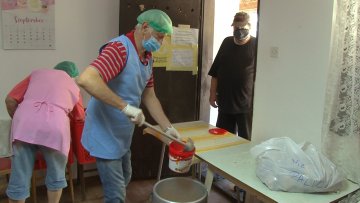 Народна кухиња поновно дели куване оброке