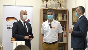 Лакши виртуелни контакт за кориснике Геронтолошког центра