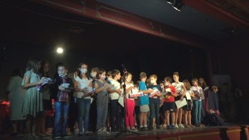 ХНВ доделио награде најбољим ученицима