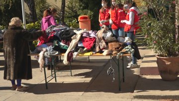 Црвени крст припремио 800 килограма половне одеће