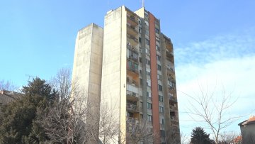 Цена квадрата не пада 