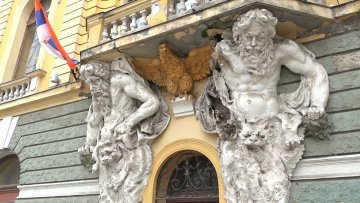 Скулптуре на Градској библиотеци озбиљно угрожене