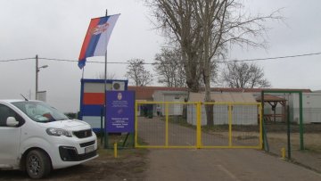 Мигранти „заглављени“ – напред не могу, назад немају где