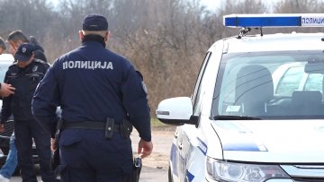 Полиција појачано патролира Таванкутом, 22 мигранта премештена у Прихватни центар