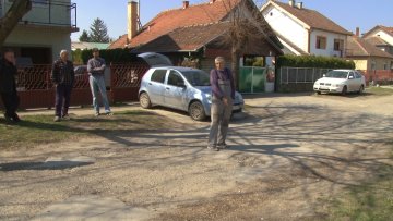 Станари Дечанске траже да им се улица санира