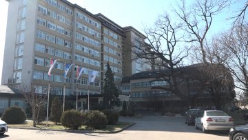 У болници високи бројеви, почела примена новог лека