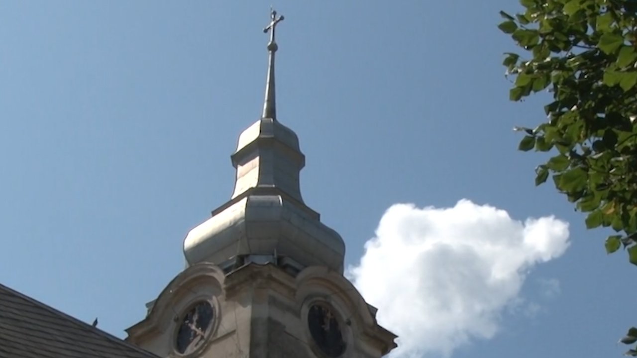 Опљачкана католичка црква у Бајмоку