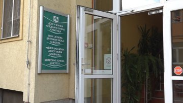 Средњошколци се вратили у Дом, сви кревети пуни