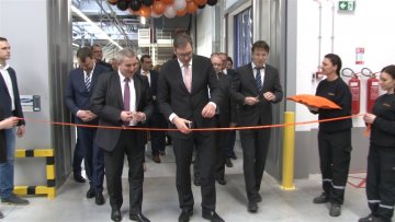 Вучић на отварању новог „Континенталовог“ погона