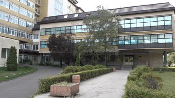 Ситуација у болници све тежа – отвара се Ковид 1