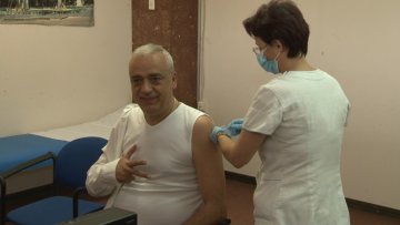 Бакић након треће дозе: Једини пут да се заштитимо је вакцина